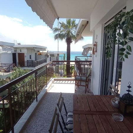 Marina'S Apartment 尼亚·蒙达尼亚 外观 照片